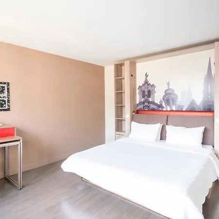 B&B HOME Caen Centre Gare-3